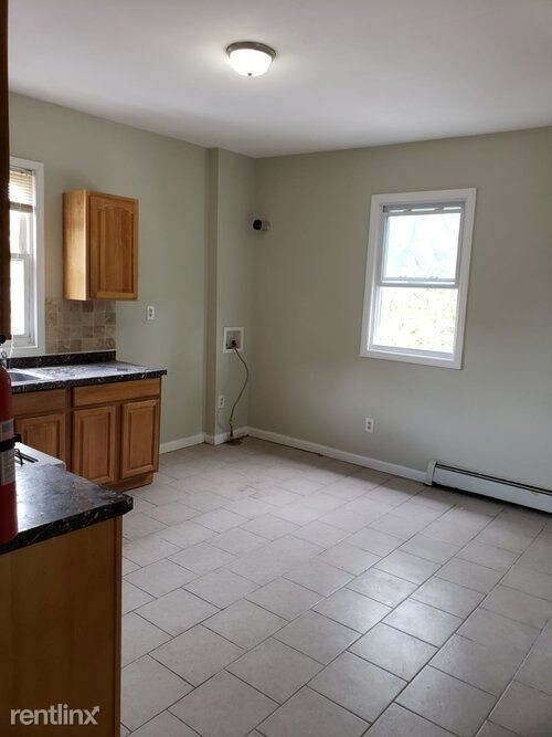 Building Photo - 3 br, 2 bath  - 369 21st St