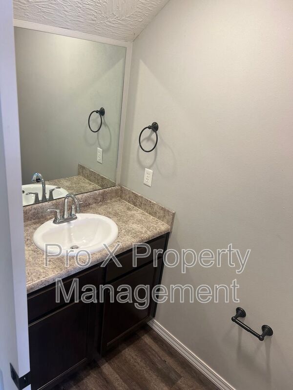 Building Photo - 1306 S Lexington Ave