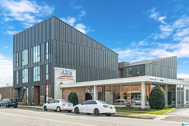 Building Photo - 2323 2nd Ave S
