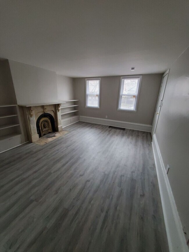 Foto del edificio - 2467 S Burrell St