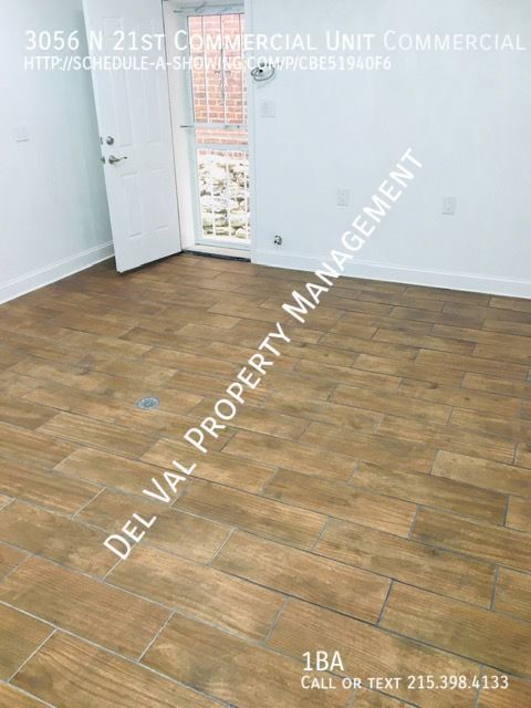 Foto del edificio - Large Commercial Property 3056 N 21st Stre...