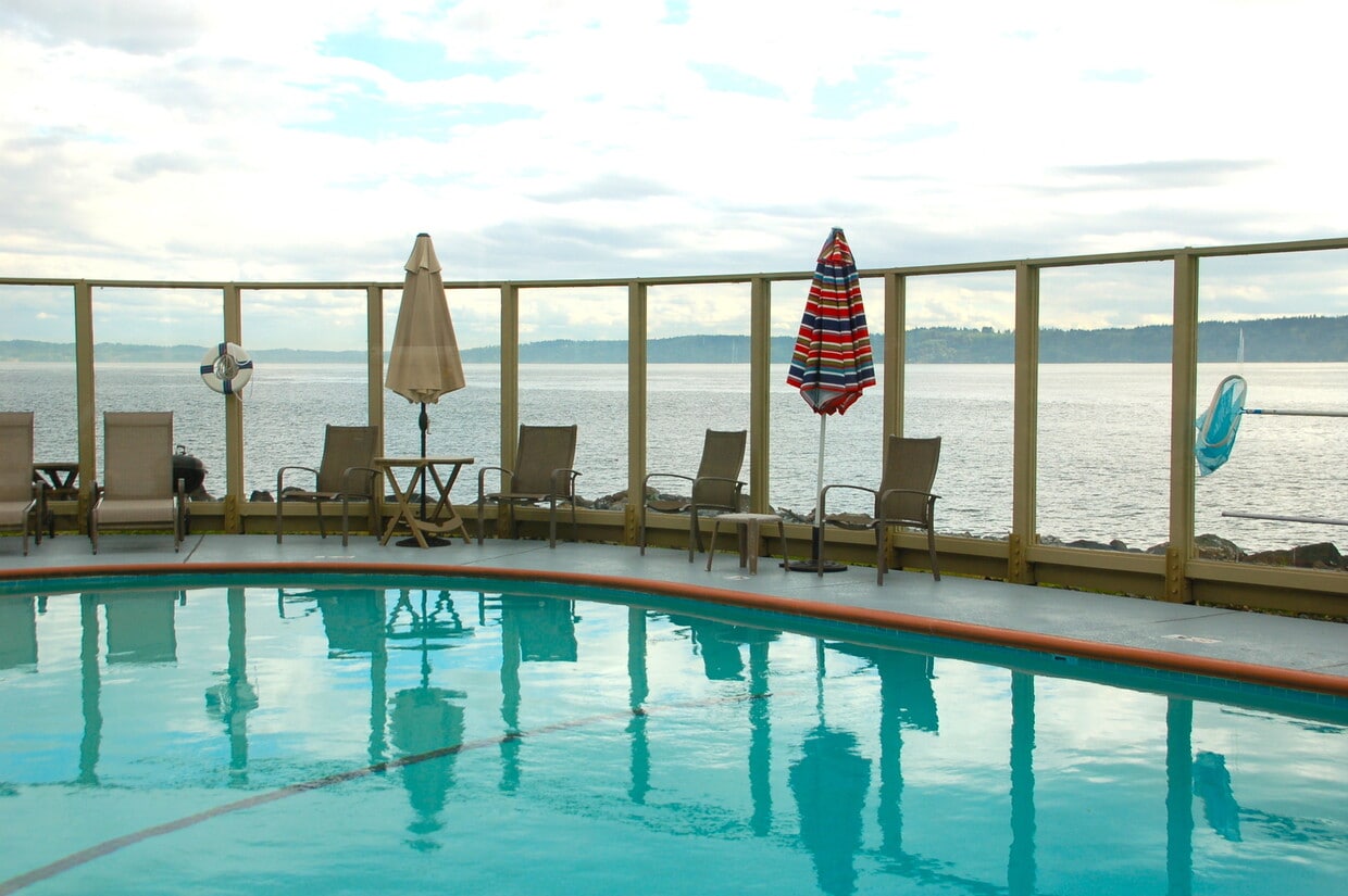 West Seattle Waterfront Condominium ~ West... - West Seattle Waterfront Condominium ~ West...