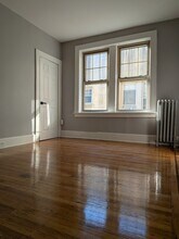 Building Photo - 380 Bloomfield Ave