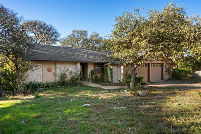 Building Photo - 13200 Running Doe Ln