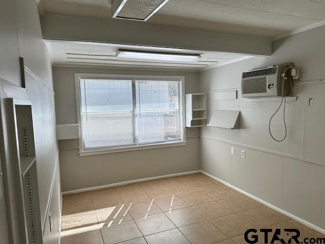 Building Photo - 1435 Glenrose St