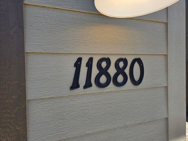 Foto del edificio - Coming in June!       Spacious 4 Bedroom Home in Bellemont | Fenced Backyard + 2 Car Garage