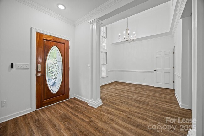 Foto del edificio - 7219 Bevington Woods Ln