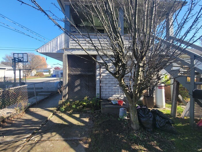 105 Chestnut St, Dupont, PA 18641 House Rental in Dupont, PA