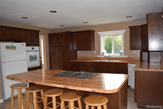 Foto del edificio - 7583 Mayville Rd