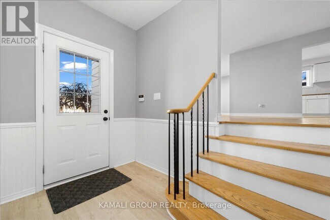 Photo du bâtiment - 78 College Crescent