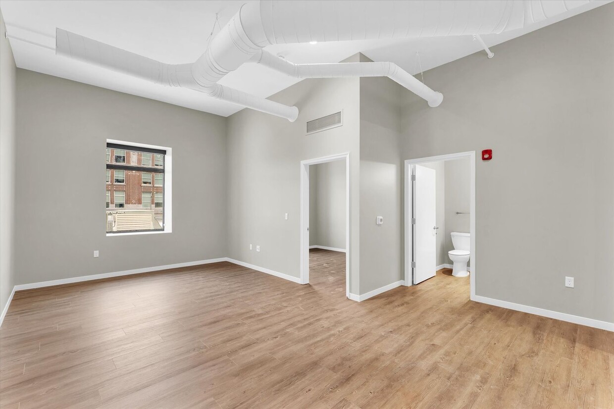 Primary Photo - LUXURY 1 BED APT. IN DOWNTOWN CHAMPAIGN - ...
