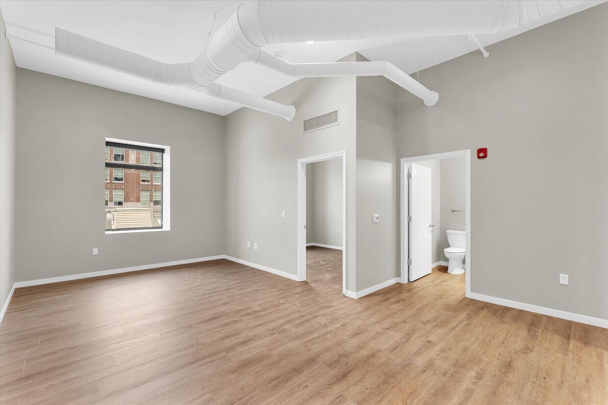 Primary Photo - LUXURY 1 BED APT IN DOWNTOWN CHAMPAIGN