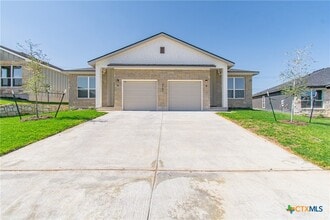 Building Photo - 3907 American Elm Dr