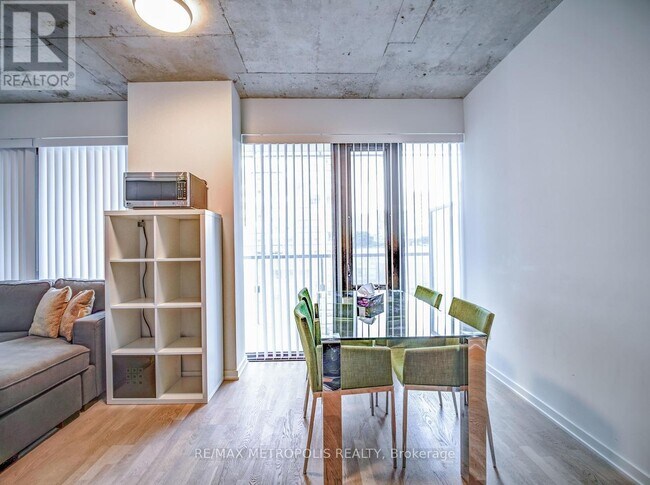 Building Photo - 60 Colborne St