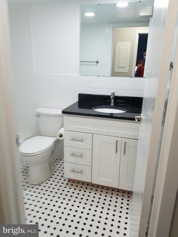 Foto del edificio - 2300-UNIT-2300-U105 Riddle Ave