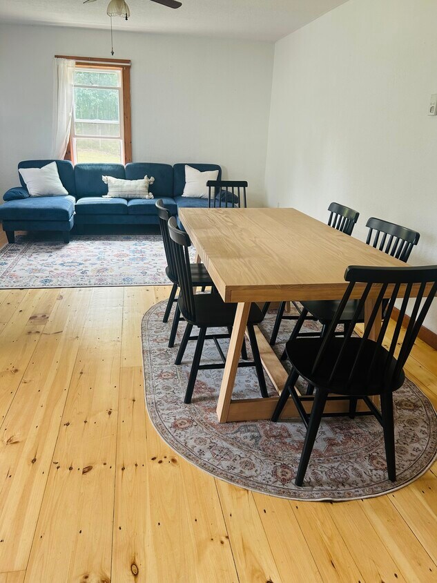 Dining area - 22 Ridge Rd