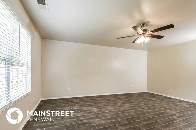 Foto del edificio - 4533 Vernon Farms Blvd