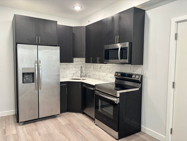Foto del edificio - 2226 N Franklin St