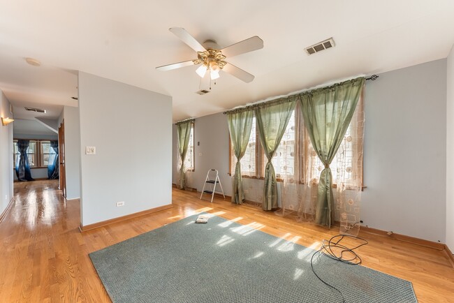 Building Photo - 5408 S Merrimac Ave