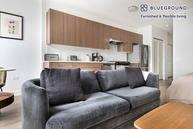 Foto del edificio - 340 E North Water St