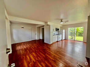 Building Photo - 2351 Liliuokalani St