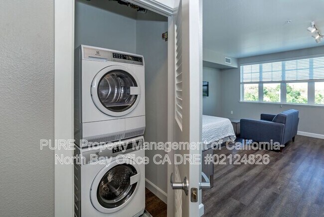 Foto del edificio - 785 Baywood Dr