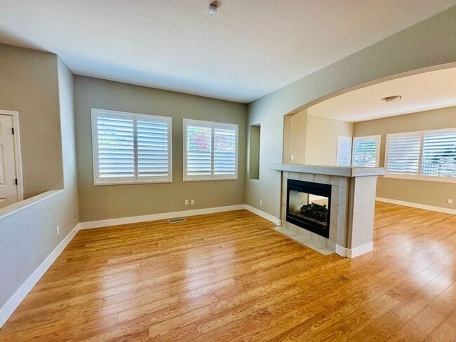 Building Photo - 6350 Cedar Waxwing Ct