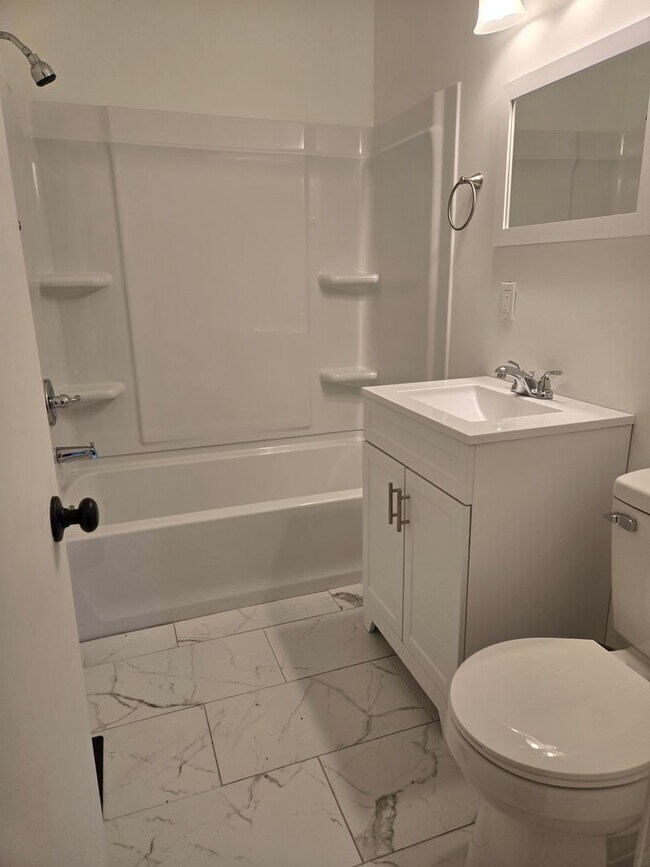Foto del edificio - 3 bedroom 1 bath ranch home on a quiet dea...