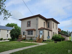 Building Photo - 138 Martin St