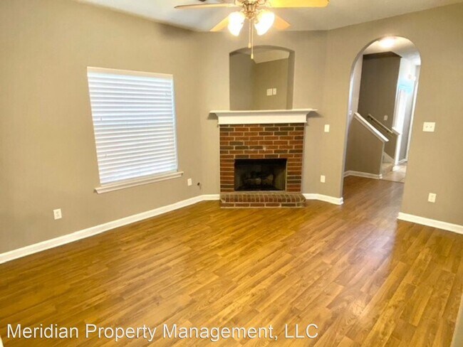 Building Photo - 10226 Sterling Ridge Dr