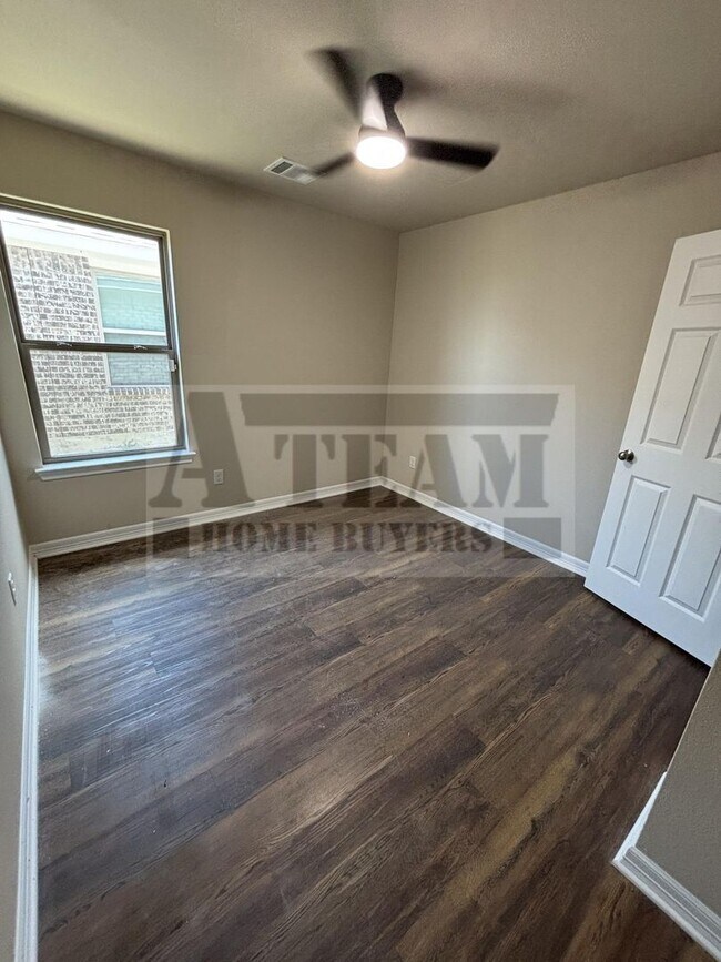 Foto del edificio - 18227 Co Rd 4001