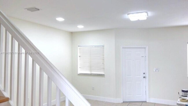 Foto del edificio - 1525 SE 31st Ct