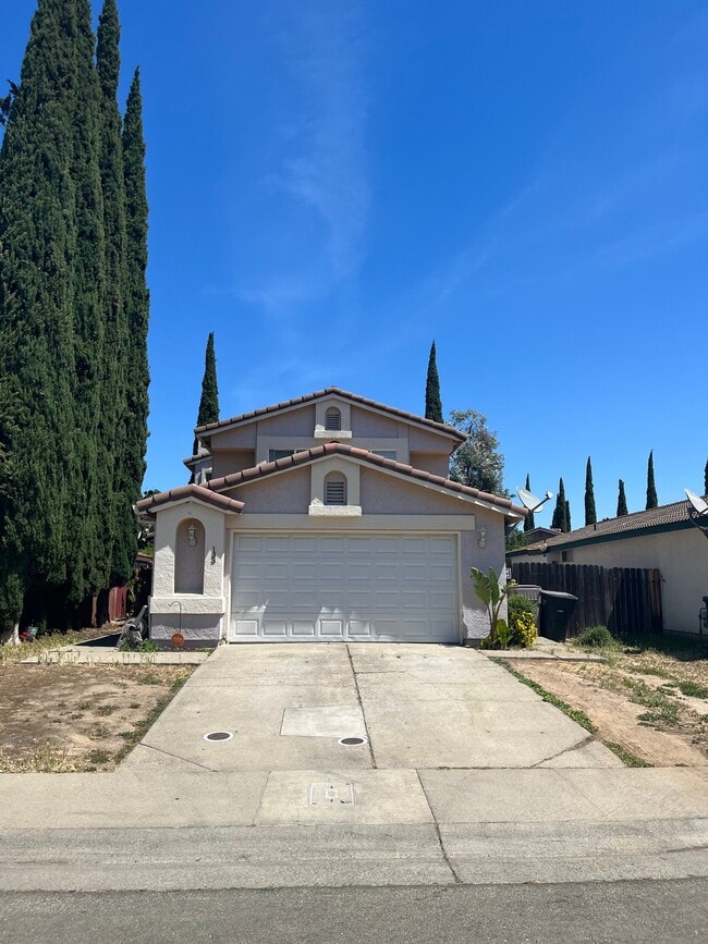 Building Photo - 133 Majorca Cir