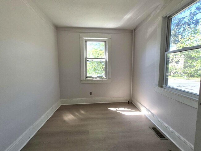 Foto del edificio - 225 4th St