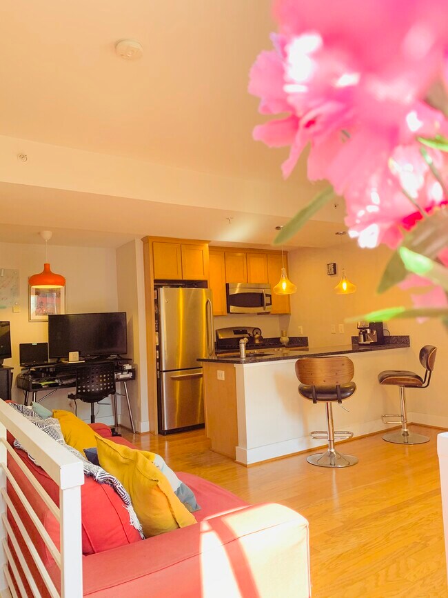 Foto del edificio - 1209 13th St NW