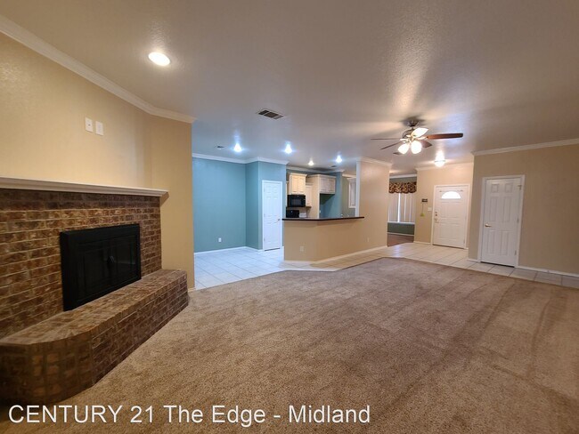 Building Photo - 3 br, 2 bath House - 3210 Whittle Way
