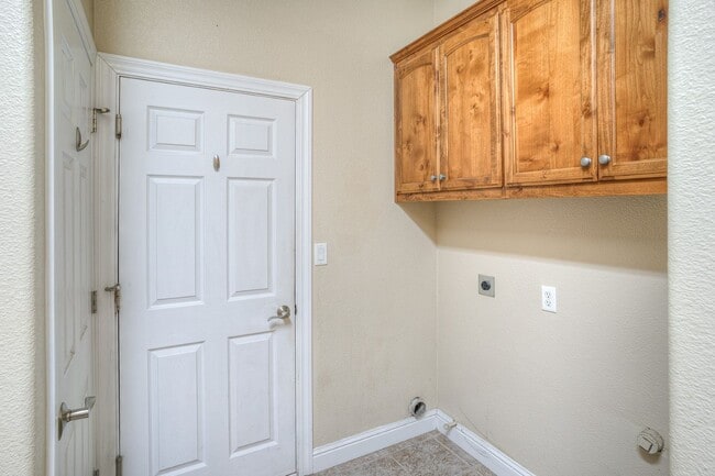 Building Photo - 5244 Gold Spring Ct