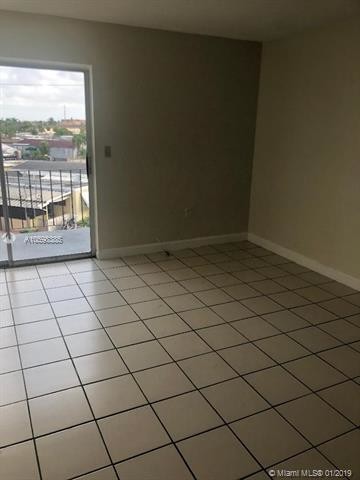 Foto del edificio - 2725 W Okeechobee Rd