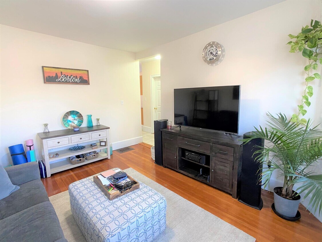 Foto principal - 15 Sargent Ave