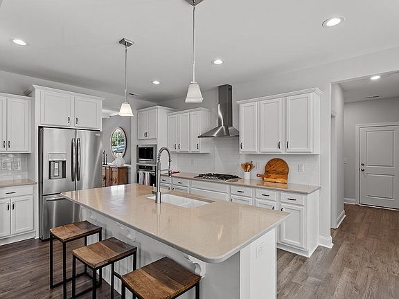 Building Photo - Build Equity While Leasing - Lease and Own...