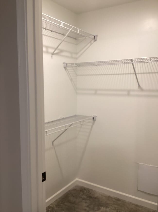 Building Photo - 3053 Sunrise St