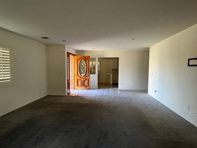 Building Photo - HOUSE FOR LEASE