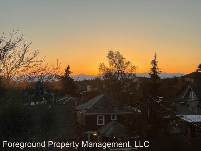 Foto del edificio - 4 br, 2 bath House - 1929 8th Ave W