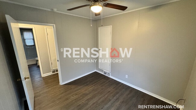 Foto del edificio - 1379 Rolling Hills Dr