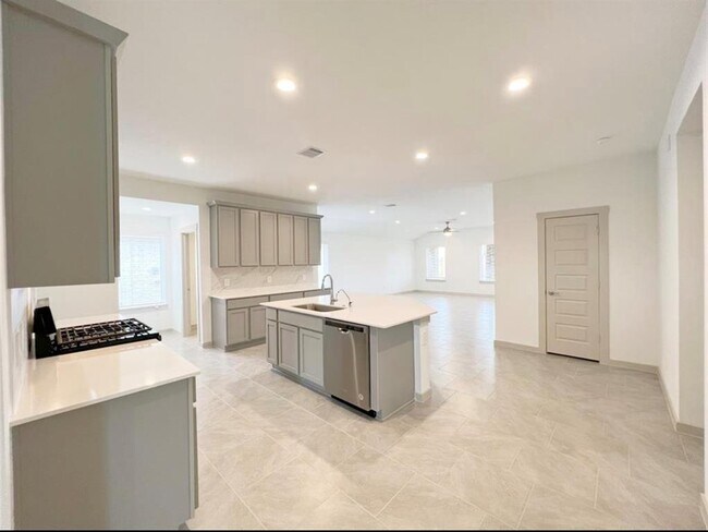 Building Photo - 29526 Paytons Park Ct
