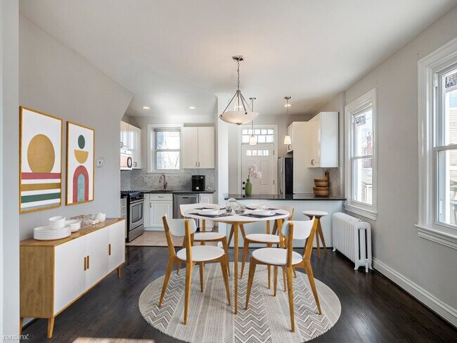 Foto del edificio - 3 br, 2 bath House - 707 Rittenhouse St Nw...