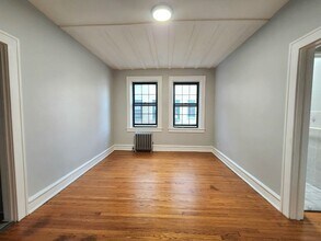 Building Photo - 109 Chestnut St