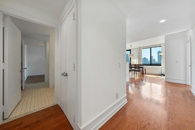 Photo - 700 Grove St Apartment