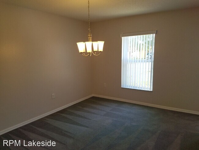 Foto del edificio - 4 br, 2.5 bath House - 16053 Wilkinson Dr