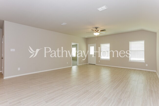 Foto del edificio - 8532 Hollymead Ln